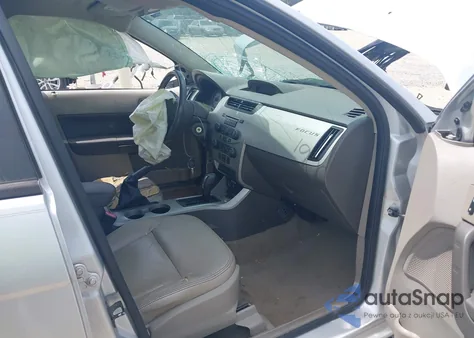 2011 Ford Focus Sel z USA, uszkodzony, nr VIN 1FAHP3HN7BW102143